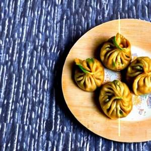 Fried Matar Mushroom Momos