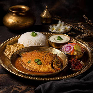 Shrimoti Pomfret Thali