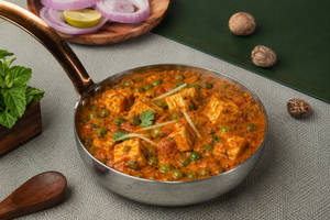 Matar Paneer