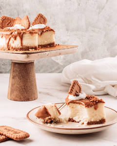 LOTUS BISCOFF CHEESECAKE SLICE