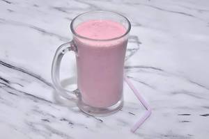 Strawberry Milkshake [ 350 ml ]