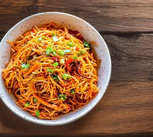 Schezwan Chicken Noodles