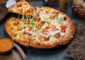Special Paneer Makhani Cheese Pizza