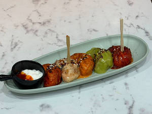 Momos Platter Chicken
