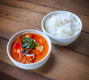 Vegetable Thai Red Curry with Sticky Rice or Steam Rice