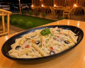 White Sauce Pasta