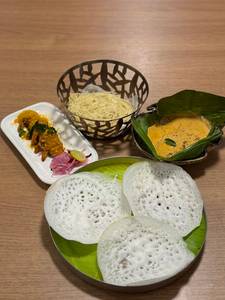 Venadu Pal Konju + Neymeen Nirvana + 3 Appam + 3malabar Nool Porotta - 2 Pax
