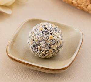 Dark Cashew Laddoo [1Pcs]