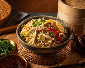 Chicken Hakka Noodles