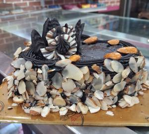 Almond Heart Chocolate Small Cake