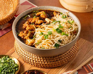 Chicken Manchurian Noodles Bowl