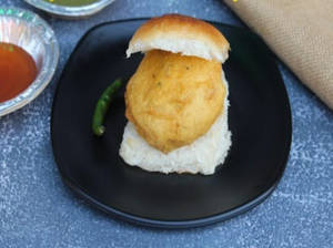 Cheese Burst Vada Pav Jain