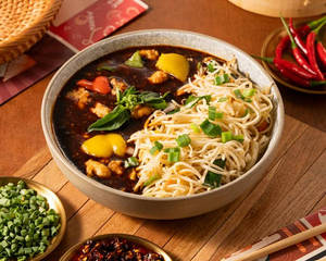 Chicken Thai Chilli Basil Noodles Bowl