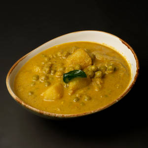 Green Peas and Potato Masala