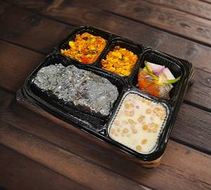 Paneer bhurji thali