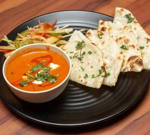 Cheese Naan With Gravy