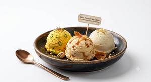 (Vennila-Spanish Delight-Kesar Pista) 3-Scoops Lazza Premium Ice Cream