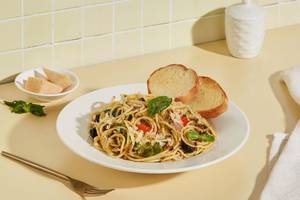 Veg-Aglio e Olio Pasta