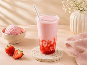 Strawberry Ice Cream Milk Shake - (300 Ml)