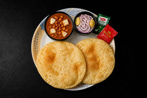 Paneer Chole [250 Ml] With 2 Bhature