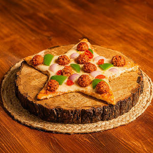Peri Peri Chicken Ball Pizza