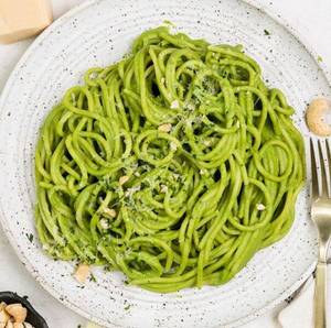 Spaghetti In Green Sauce