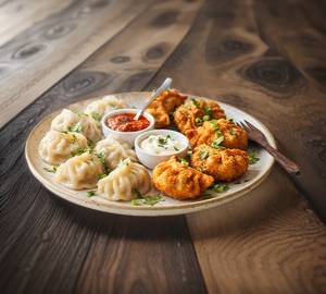 Veg Steam Momos With Veg Fried Momos