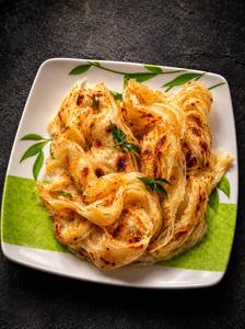 Flaky Kerala Parotta – 2 Pieces