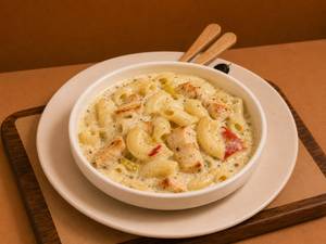 White Sauce Penne Pasta – Non-veg