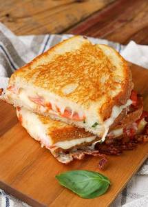 Pizza Sandwich (white Bread Multi Grain)