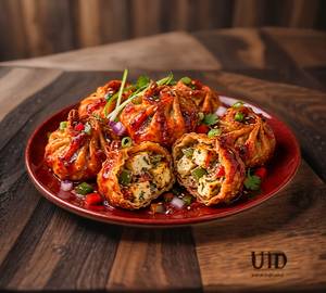 Paneer Chilli Momos 8 Pieces