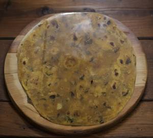 Methi Paratha with pickle