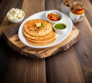 Paneer Paratha With Dahi [2 Pieces]