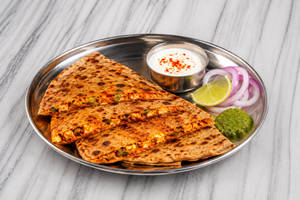 Butter Paneer Paratha  (Tandoori)