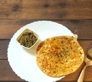 2 Matar Parantha With Chatni
