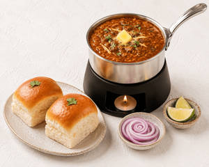 Pav Bhaji [Pav- 2-Buns]