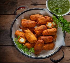 Paneer Pakoda [6 Pieces]