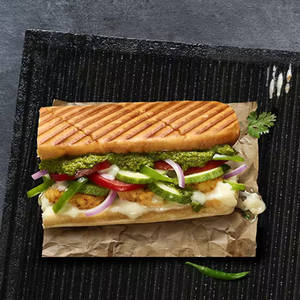 Paneer Tikka Sub Sandwich