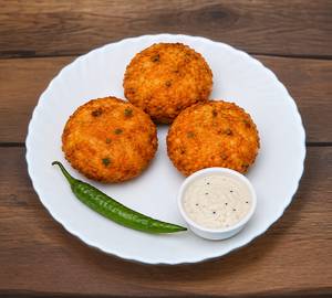 Sabudana Vada (4 Pieces) With Peanut Chutney