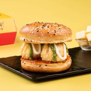 Chicken Cheese Moburg