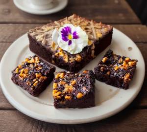 Triple Chocalte Brownie [1 Piece]
