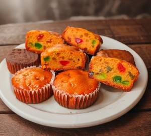 Cashew Plum Cup Cake [6 Piece]
