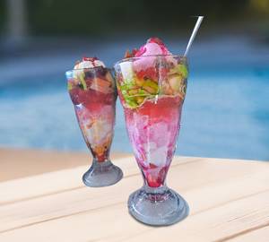 Strawberry Falooda