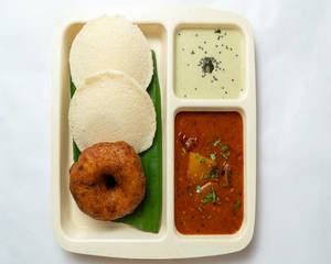 2 Idli 1 Vada