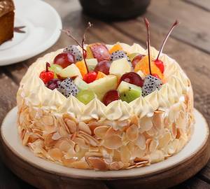 Fresh fruit cake