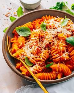 Red spicy sauce pasta