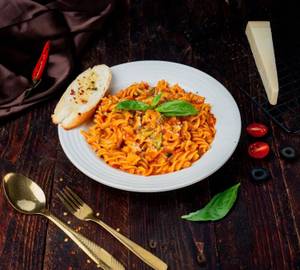 Arrabbiata With Fusilli Pasta