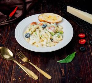 Alfredo With Penne Pasta