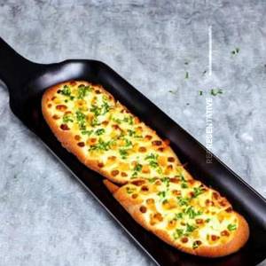 Chilli Cheese Garlic Bread