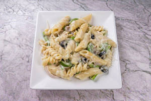 White Cheese Sauce Pasta